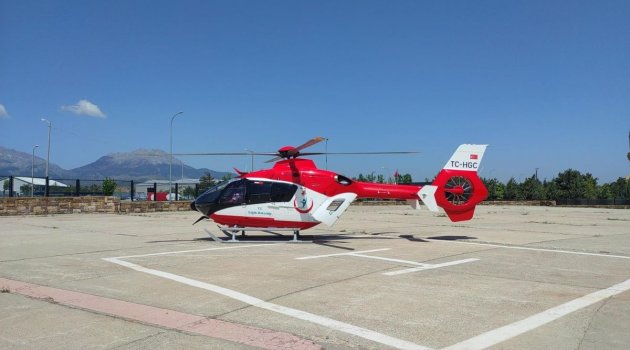 Ambulans helikopter, el atar damarı kesilen hasta için havalandı 