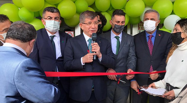Davutoğlu, Konya'da parti teşkilatlarının açılışına katıldı